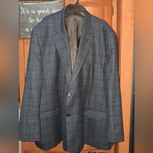 Oak Hill Premium Wool Men's Blue Plaid Blazer In A Size 4XLT. EUC. Professional